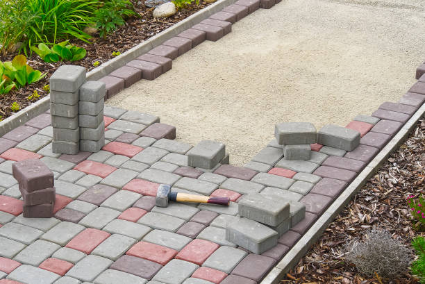 Best Residential Driveway Paver Services  in Meiners Oaks, CA